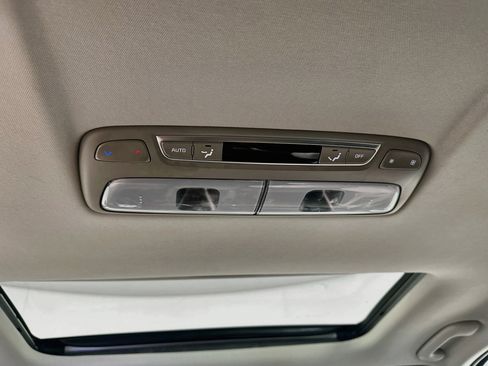 Used 2025 Kia Telluride S FWD image 28