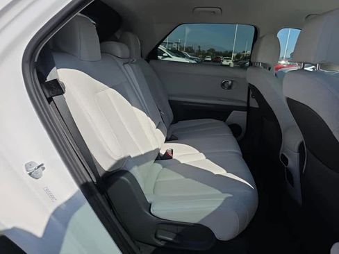 Used 2023 Hyundai Ioniq 5 SEL image 3