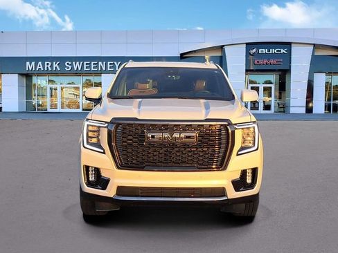 Used 2023 GMC Yukon XL Denali Ultimate image 2