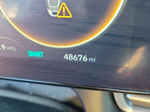 Certified 2023 Hyundai Elantra SEL w/ Convenience Package image 17