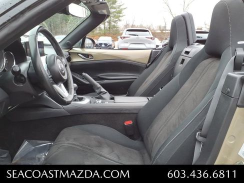 Certified 2024 MAZDA MX-5 Miata Club RWD image 5