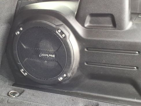 Used 2018 Jeep Wrangler Unlimited Sahara image 13