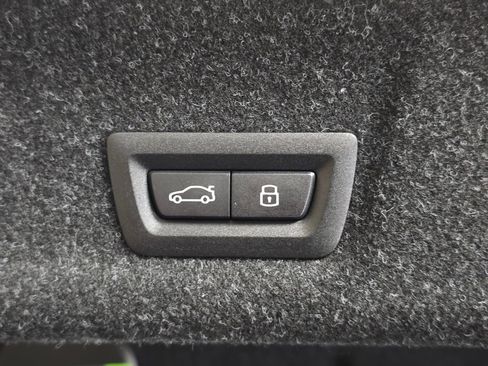 New 2026 BMW 330i xDrive Sedan w/ M Sport Package image 10