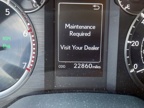 Used 2023 Lexus GX 460 Premium w/ Accessory Package AWD/4WD image 11