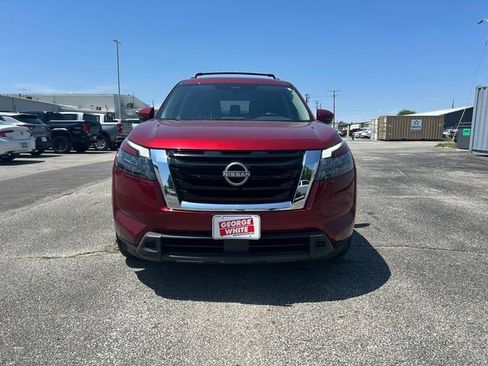 Used 2023 Nissan Pathfinder SV w/ SV Premium Package AWD/4WD image 9