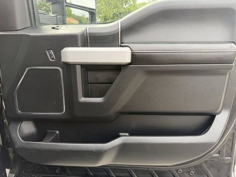 Used 2020 Ford F150 Lariat w/ Equipment Group 502A Luxury AWD/4WD image 39