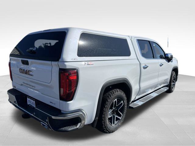 Used 2025 GMC Sierra 1500 SLT w/ SLT Premium Plus Package AWD/4WD image 4