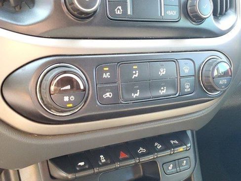 Used 2019 Chevrolet Colorado Z71 AWD/4WD image 20