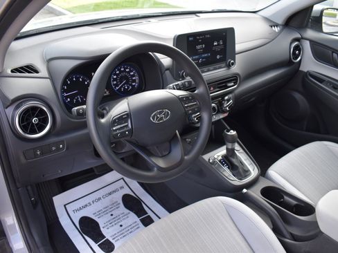 Used 2023 Hyundai Kona SEL w/ Winter Weather Package FWD image 29