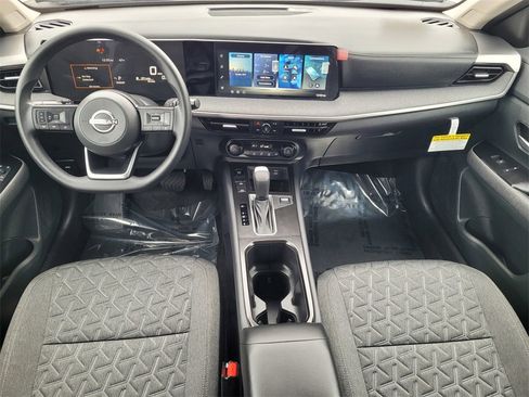 New 2026 Nissan Kicks SV image 7