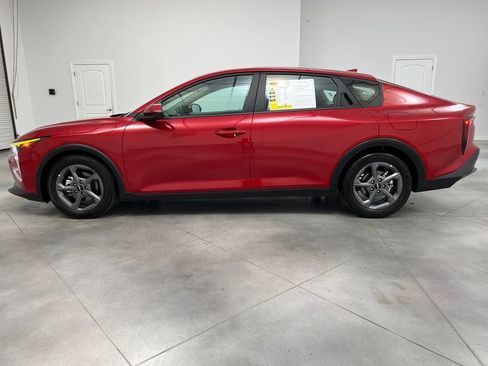 Used 2025 Kia K4 LXS image 4