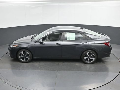 Used 2023 Hyundai Elantra SEL w/ Convenience Package FWD image 37