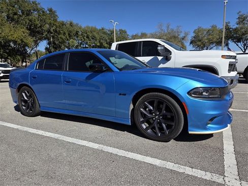 Used 2023 Dodge Charger R/T w/ Plus Group image 3