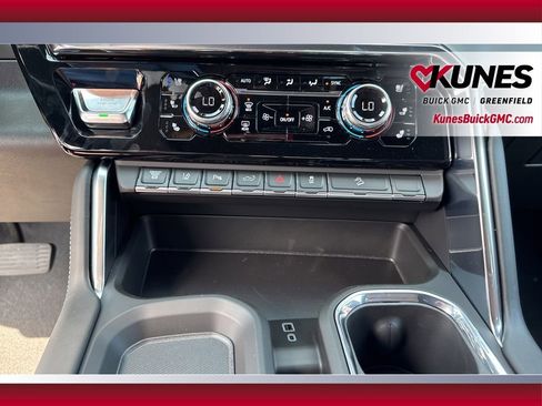New 2025 GMC Sierra 3500 Denali Ultimate image 32