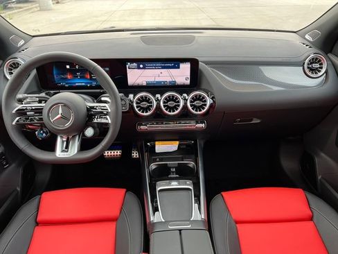 New 2025 Mercedes-Benz GLA 35 AMG 4MATIC image 3