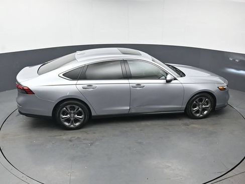 Used 2023 Honda Accord EX image 38