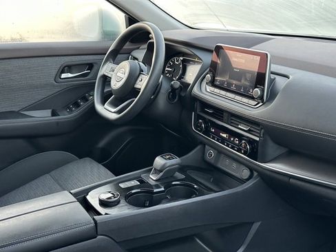 Certified 2023 Nissan Rogue SV image 26