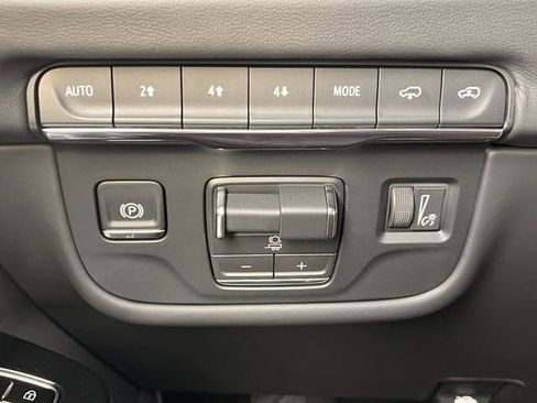 Certified 2026 Cadillac Escalade Platinum Sport image 23