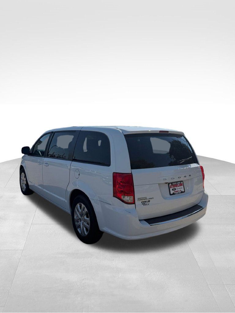 Used 2018 Dodge Grand Caravan SE FWD image 7