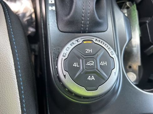 Used 2024 Ford Bronco Wildtrak AWD/4WD image 23