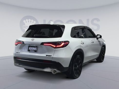 Used 2024 Honda HR-V Sport image 11