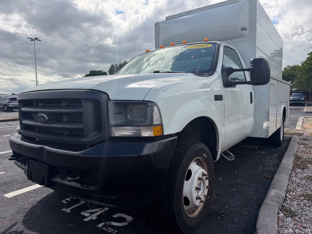 Used 2003 Ford F450 2WD Regular Cab Super Duty image 2
