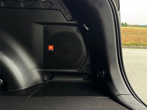 Certified 2017 Toyota RAV4 Limited image 33