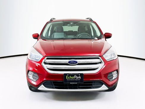 Used 2018 Ford Escape SE w/ SE Sync 3 Package image 2
