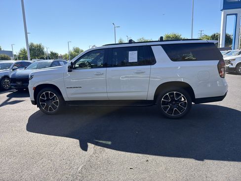Used 2023 Chevrolet Suburban RST w/ Luxury Package AWD/4WD image 7