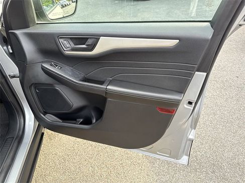 Used 2022 Ford Escape SE w/ Convenience Package image 28