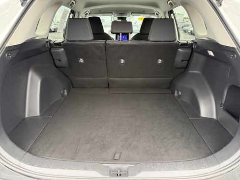 Used 2023 Toyota RAV4 LE FWD image 39