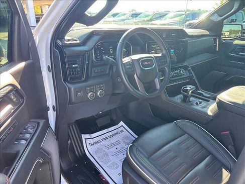 Certified 2026 GMC Sierra 1500 AT4X AWD/4WD image 9