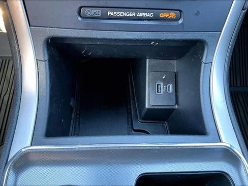 Used 2024 Ford Edge ST-Line image 16