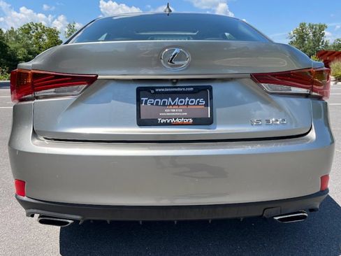Used 2019 Lexus IS 300 image 45