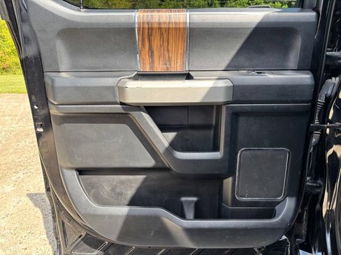 Used 2019 Ford F150 Lariat w/ Trailer Tow Package AWD/4WD image 26