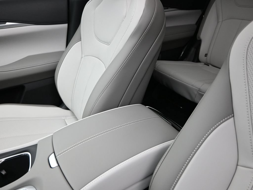 Used 2026 INFINITI QX60 Pure w/ Cargo Package FWD image 14