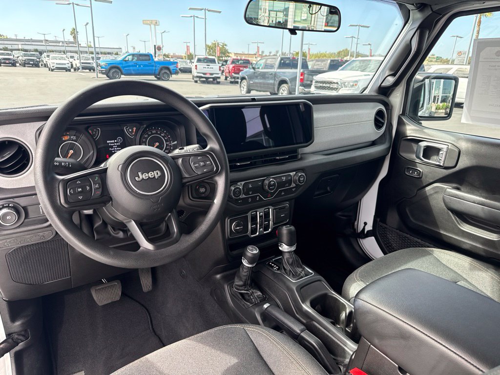 Certified 2025 Jeep Wrangler Unlimited Sport AWD/4WD image 16