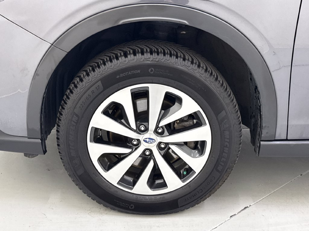 Used 2022 Subaru Outback Premium AWD/4WD image 11