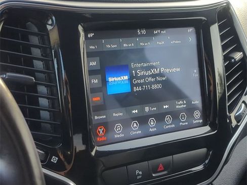 Certified 2020 Jeep Cherokee Limited image 17