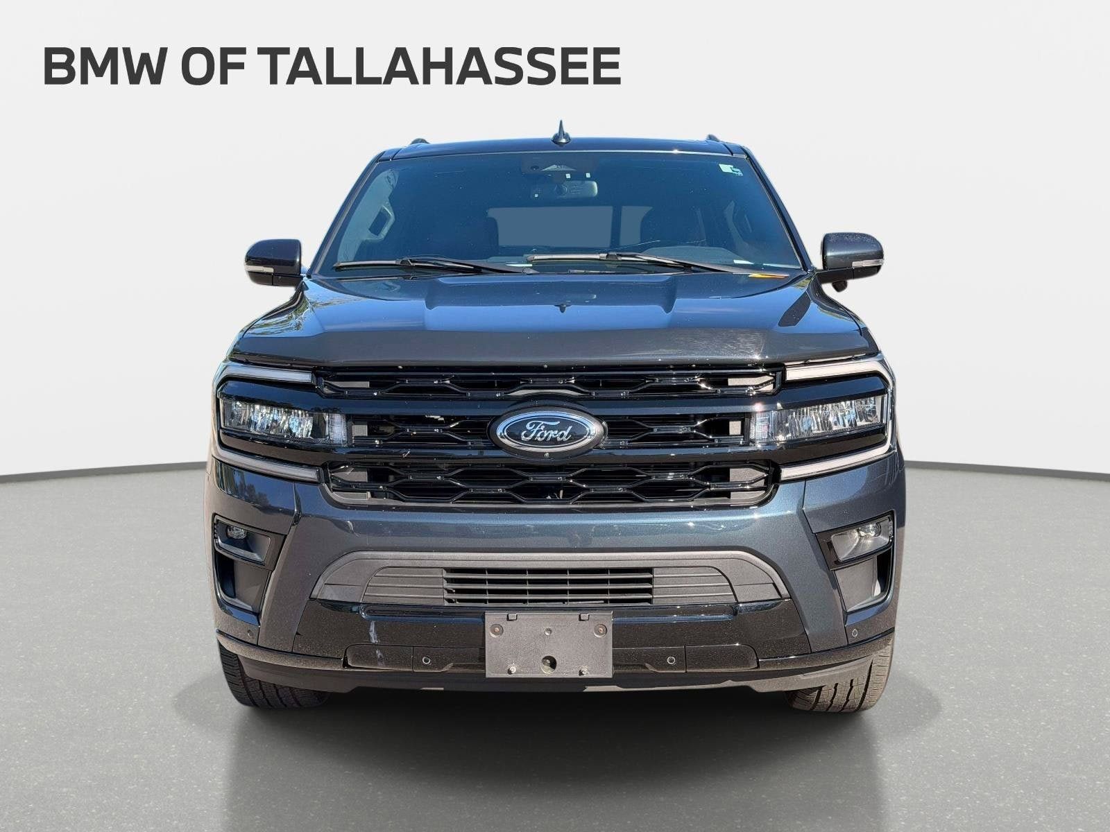 Used 2023 Ford Expedition Limited RWD image 2