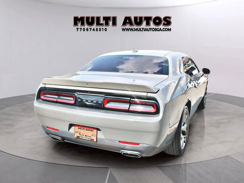 Used 2017 Dodge Challenger SXT Plus image 5
