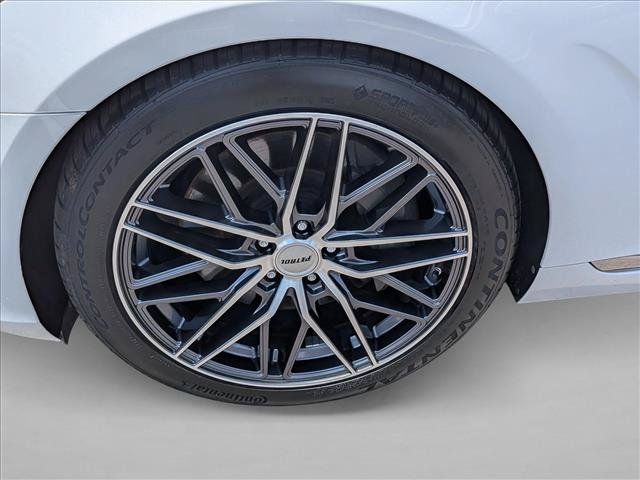 Used 2019 Genesis G90 5.0 Ultimate RWD image 24