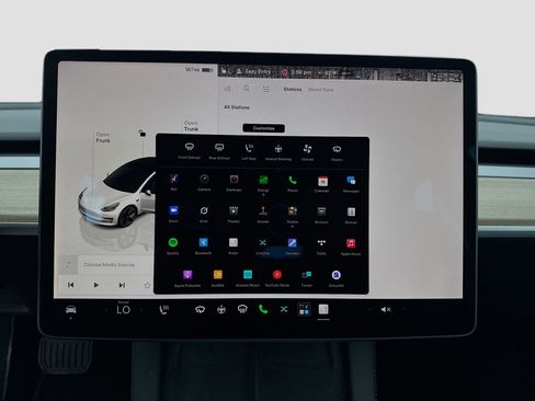 Used 2023 Tesla Model 3 Standard Range RWD image 11