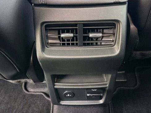 Used 2024 Ford Edge SEL w/ Convenience Package image 35