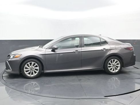 Used 2023 Toyota Camry LE FWD image 7