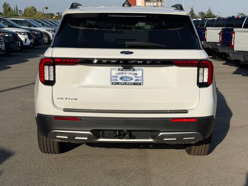 New 2026 Ford Explorer Active w/ Active Comfort Package RWD image 5