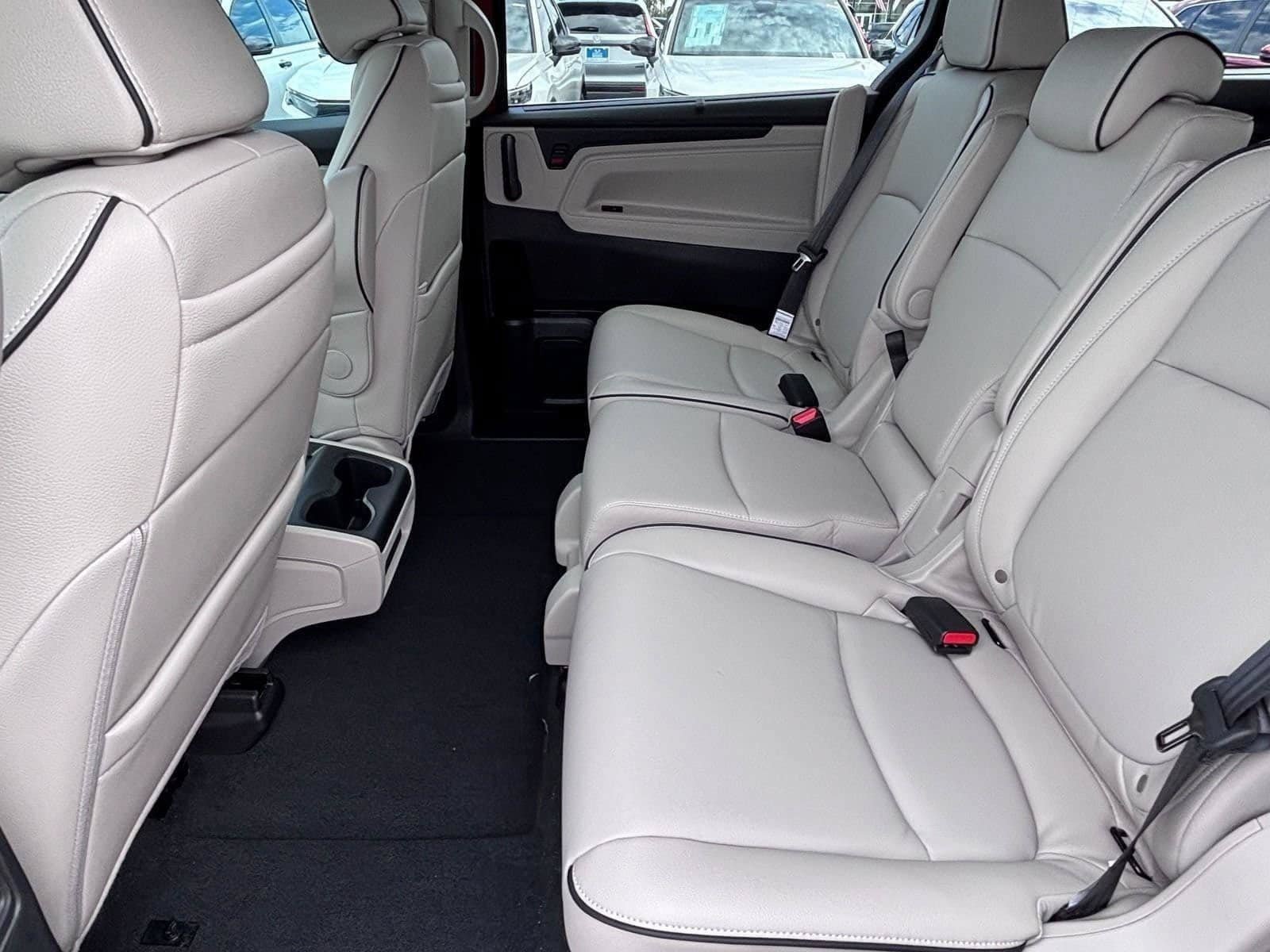New 2027 Honda Odyssey Touring image 13