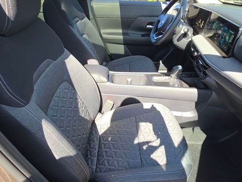 New 2026 Nissan Kicks SV w/ SV Premium Package image 26