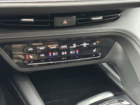 Certified 2023 Buick Envision Preferred AWD/4WD image 32
