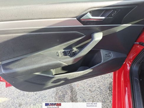 Used 2019 Volkswagen Jetta R-Line image 13